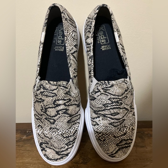 Keds Snake Skin Patterned Slip-On tennis shoe NWOT! - Picture 1 of 8
